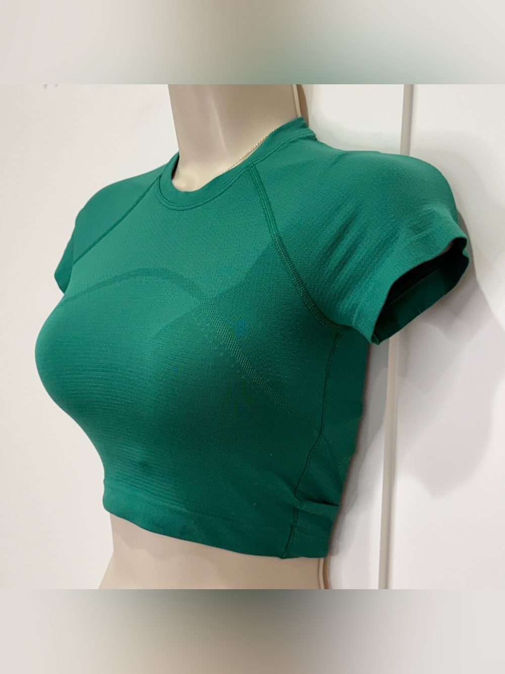 Lululemon Swiftly Tech Cropped Short Sleeve Shirt 2.0 Size 0 Cascadia Green Yoga - Picture 5 of 7